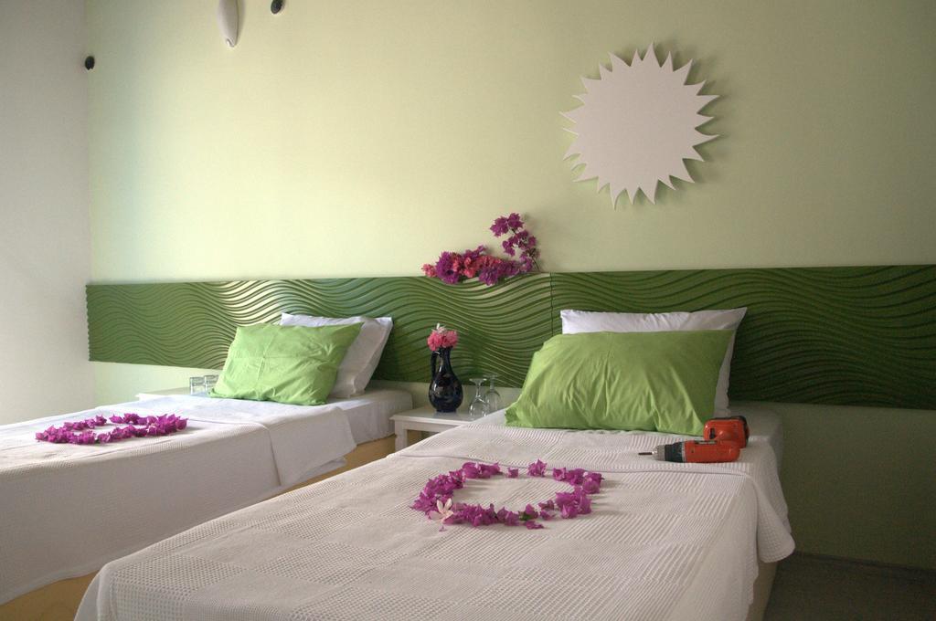 Pasalimani Hotel Чесме Екстериор снимка