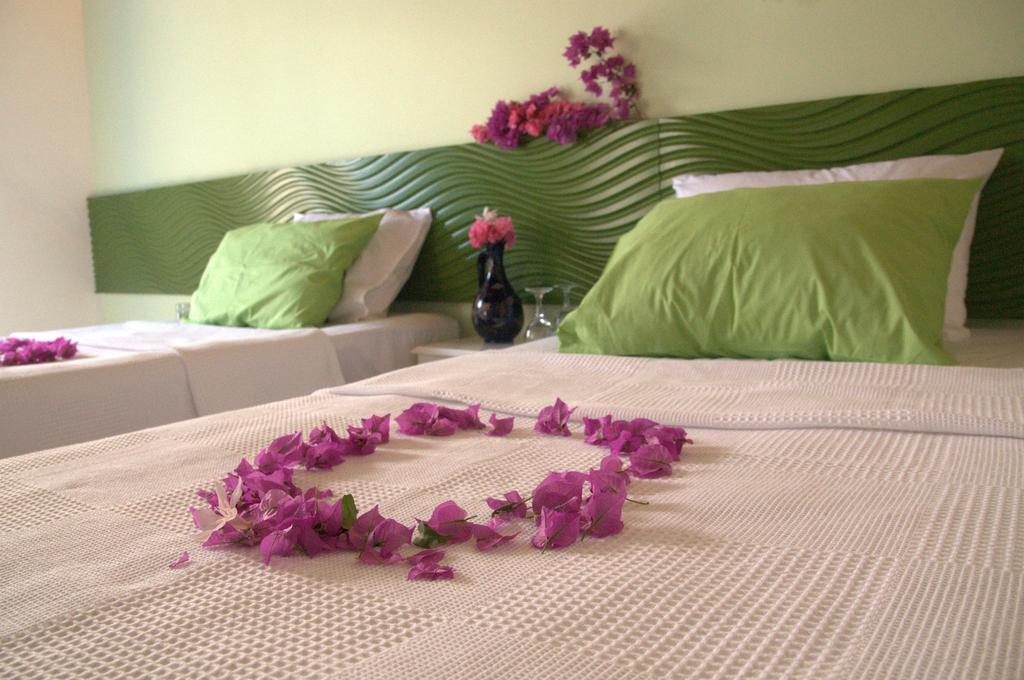 Pasalimani Hotel Чесме Стая снимка