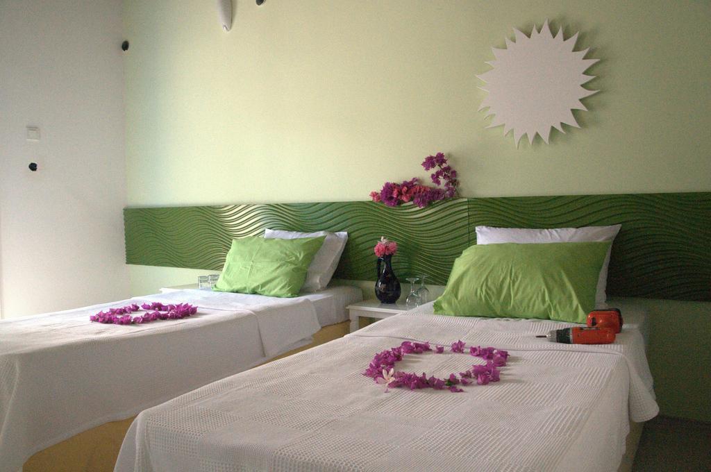 Pasalimani Hotel Чесме Стая снимка